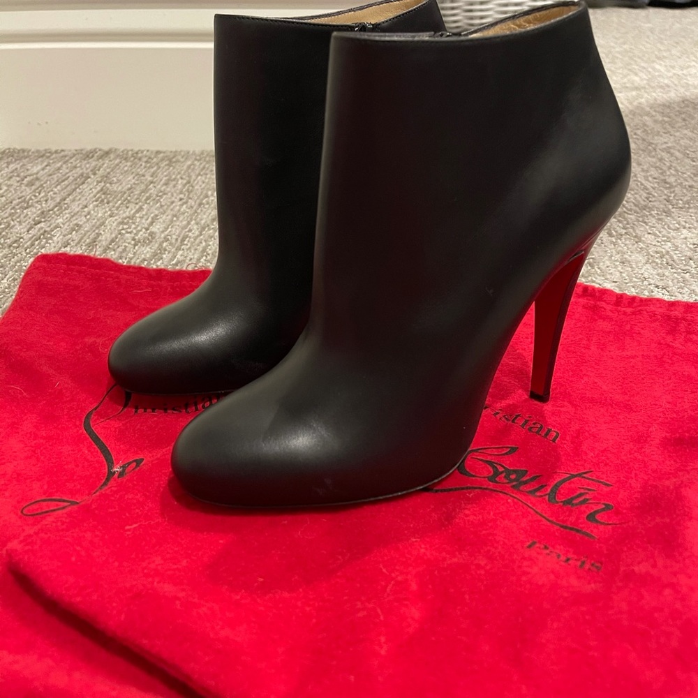 Brand New Christian Louboutin Red Sole Booties